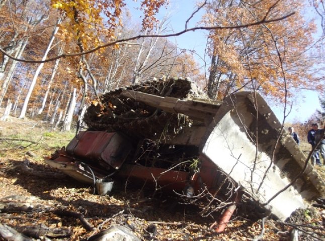 На Воловеччині перекинувся трактор: водій загинув