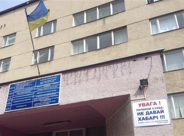 Медпрацівниця Мукачівської ЦРЛ "відзначилася" ганебними вчинками, через які тепер постане перед судом