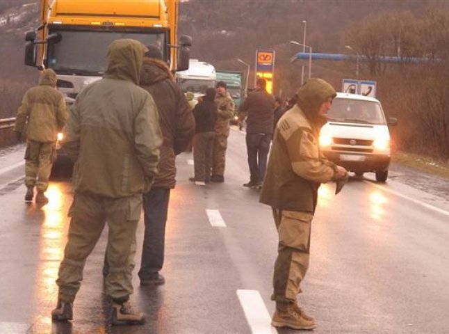 Активісти "Ведмежої блокади" готові до рішучих дій, якщо буде відновлено транзит російських вантажівок
