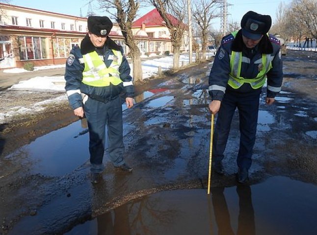 Цього року на ремонт вулиць у Мукачеві витратять 8,6 млн. грн. (ФОТО)