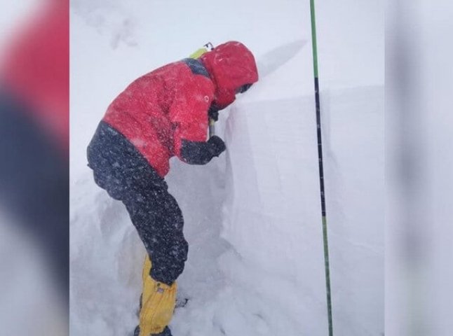 У горах подекуди намело до 2 метрів снігу