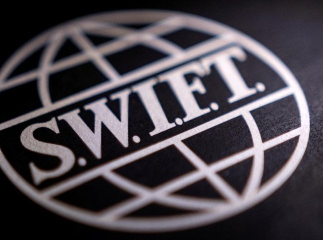 ЄС відключив сім російських банків від SWIFT