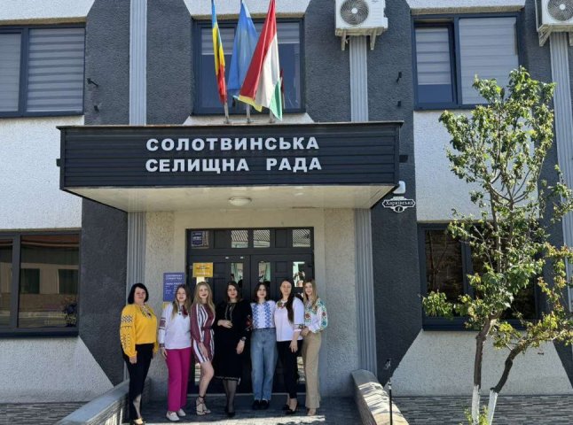 Переселенка з Маріуполя працює на розвиток однієї із громад Закарпаття Переселенка з Маріуполя працює на розвиток однієї із громад Закарпаття