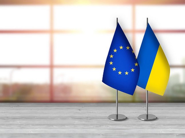 ЄС виключив Україну із "зеленого" списку: чи зможуть українці перетинати кордон