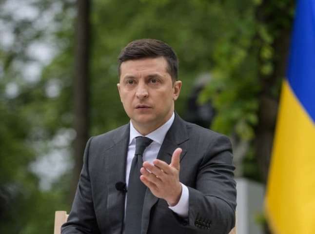 Чи введуть воєнний стан в Україні: Зеленський назвав умову