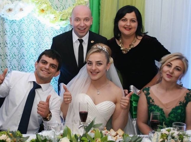 У Мукачеві відбулось весілля двох відомих спортсменів