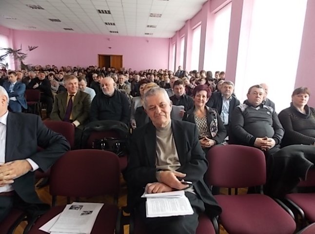 Виноградівський район оголошено вільним від влади Януковича – депутати райради