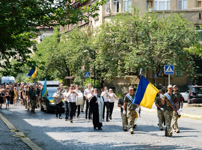 В Ужгороді поховали Героя, який без вагань вступив до лав ЗСУ