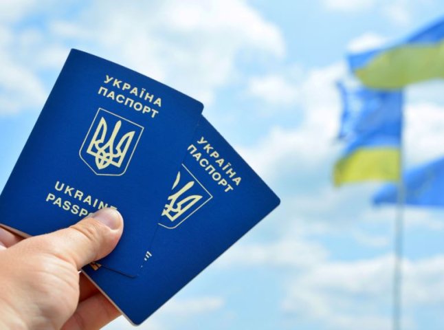 Через скандал на Закарпатті, в Україні хочуть розробити новий закон про громадянство