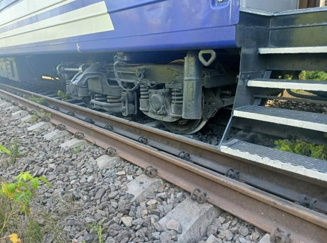 На Закарпатті з рейок зійшли три вагони: що відомо