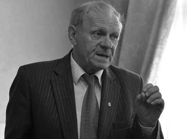 Помер один із перших лайнсменів ФІФА в Україні закарпатець Степан Селменський