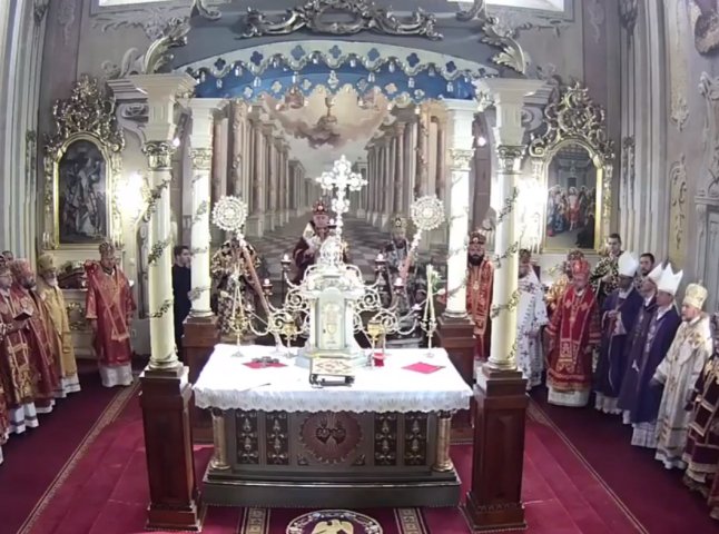 Закарпаття прощається з єпископом Мукачівської греко-католицької церкви Міланом Шашіком