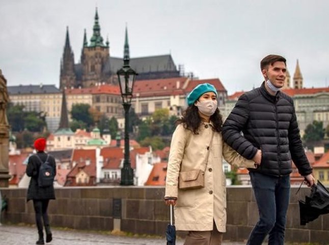 У Чехії планують послабити жорсткі карантинні обмеження