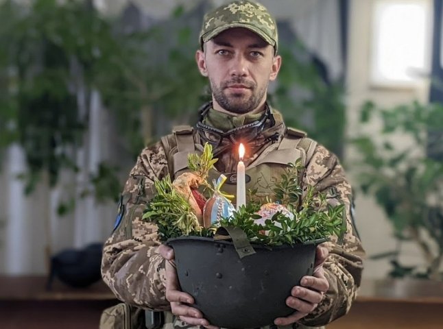 Закарпатців просять підтримати петицію про присвоєння звання «Героя України» полеглому воїну Закарпатців просять підтримати петицію про присвоєння звання «Героя України» полеглому воїну
