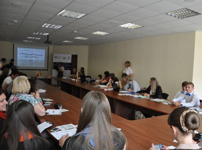 Для переселенців зі Сходу України і Криму в Ужгороді відкриють курс тренінгів у сфері підприємництва