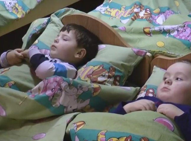 Працівники дитсадка одного із сіл Мукачівщини стверджують, що діти отруїлись не від продуктів харчування