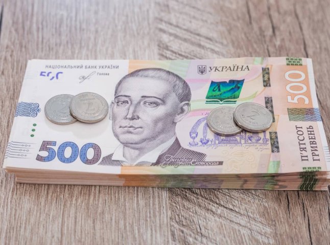 2000 або 3000 гривень надійдуть на картку до 28 липня: хто до вівторка отримає допомогу