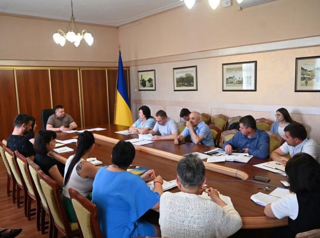 В області мають намір збудувати нову дорогу до кордону та об’їзну навколо Берегова В області мають намір збудувати нову дорогу до кордону та об’їзну навколо Берегова