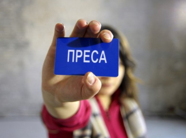 Підприємця з Ужгорода судитимуть за перешкоджання законній журналістській діяльності