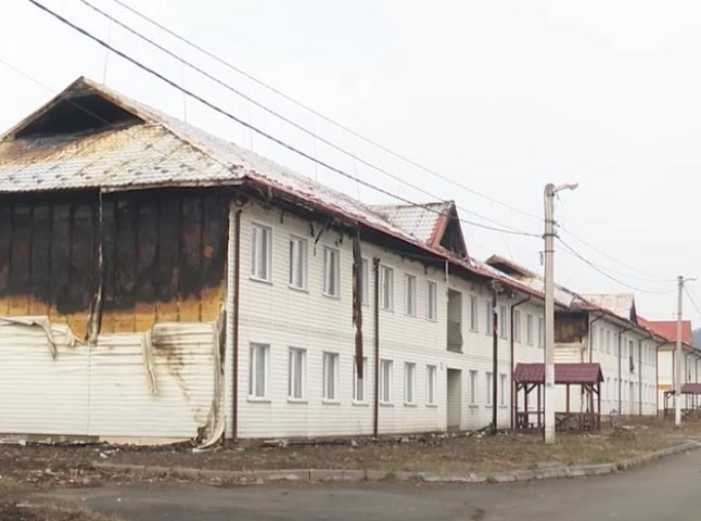 Журналісти показали наслідки великої пожежі, яка вирувала у селі