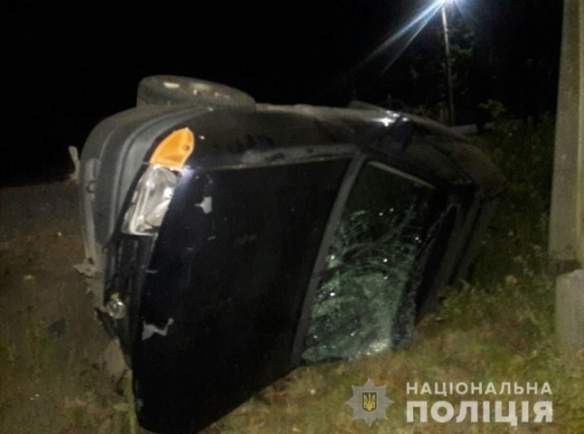 18-річний водій скоїв аварію на Мукачівщині. Є постраждалий