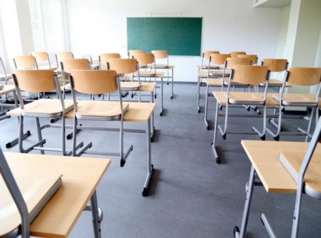 У Мукачівському районі рекомендують призупинити навчально-виховний процес у закладах освіти