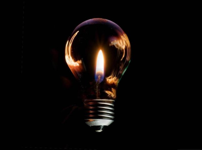 Скільки годин не буде світла у п’ятницю: графік відключення електроенергії на 10 лютого