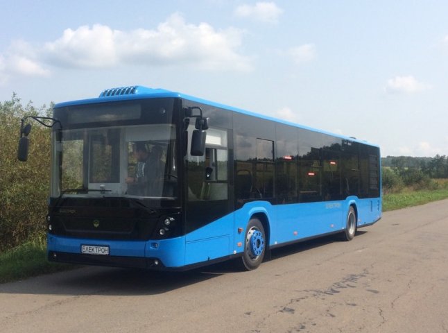 Тестують нові автобуси, які буду курсувати в Ужгороді