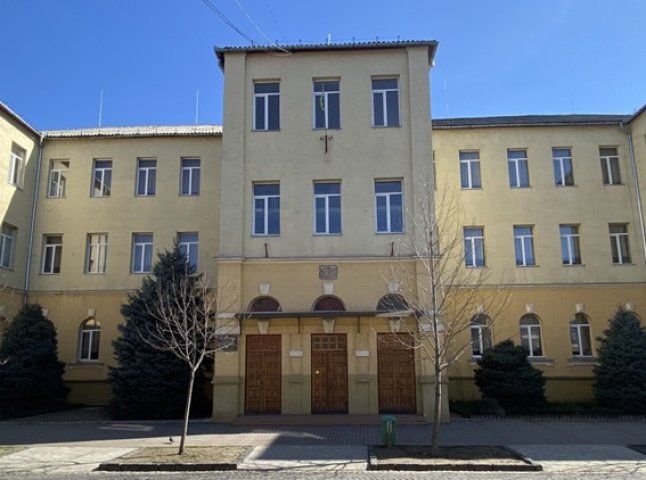 Як у Мукачеві готуються до початку нового навчального року