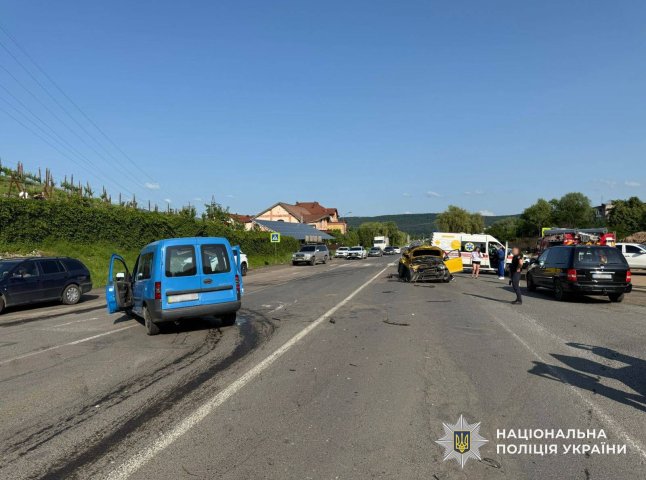 Загинула 25-річна ужгородка: поліцейські розповіли подробиці фатальної аварії Загинула 25-річна ужгородка: поліцейські розповіли подробиці фатальної аварії