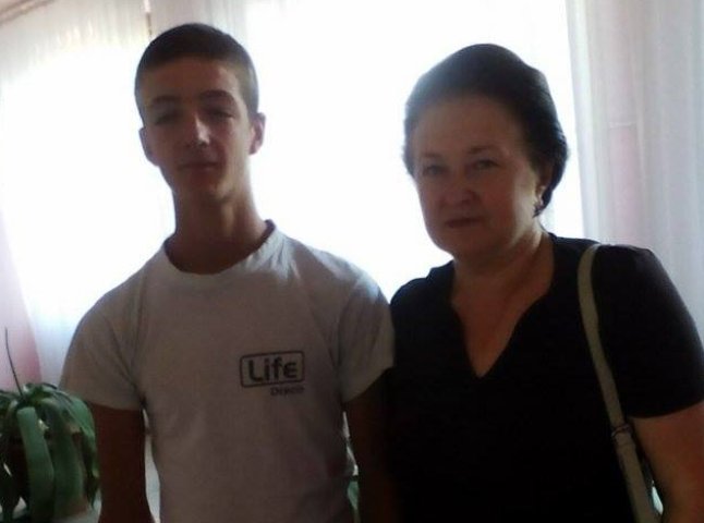 ЗМІ розповіли шокуючу історію хлопчини-інваліда з Мукачівщини та як над ним знущались