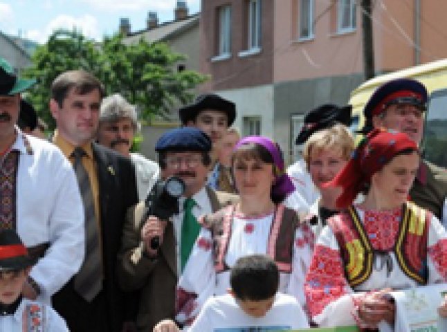 6 травня село Колочава запрошує на іменини