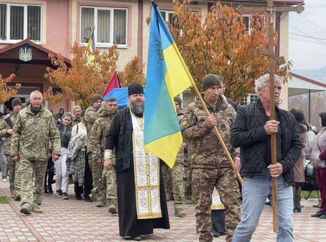 В росії загинув військовий із Закарпатської області. Його поховали у рідному селі