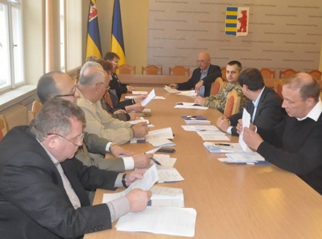 Закарпатські депутати обговорювали зміни до обласного бюджету