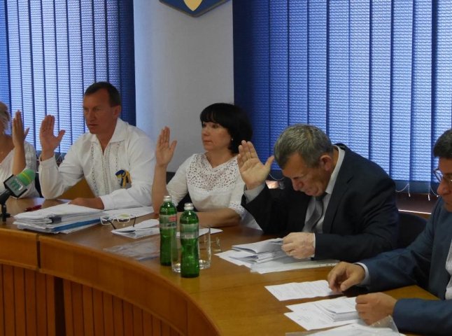 На підтримку патрульної поліції міська влада Ужгорода планує виділити 123 тисячі гривень