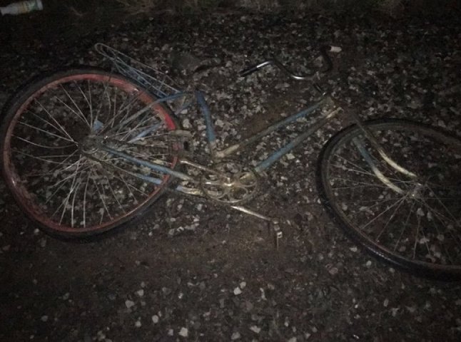 Вечірня ДТП: велосипедист опинився під колесами авто