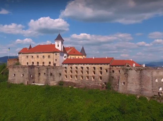 Телеканал "1+1" відзняв неймовірної краси відеоролик про мукачівський замок "Паланок"