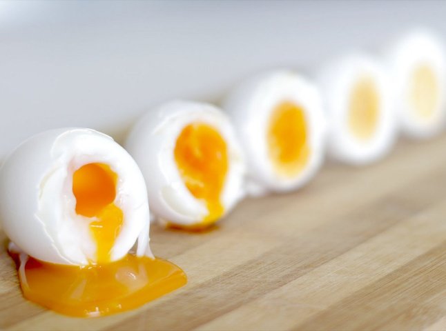 Скільки варити яйця, щоб був рідкий жовток