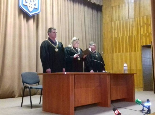 Зеленського через суд хотіли зняти з виборів