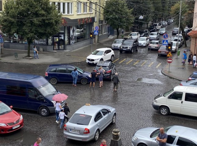 У центрі Мукачева сталась аварія