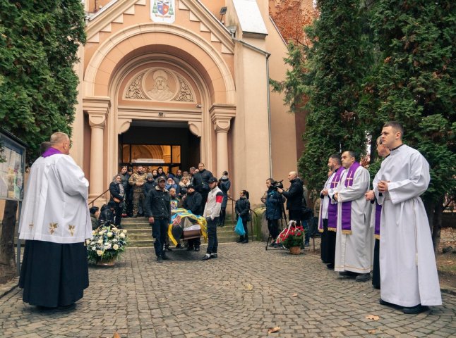 В області поховали воїна, якого довго вважали зниклим безвісти