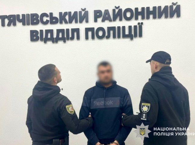 34-річний чоловік жорстоко побив жінку і покинув її у безпорадному стані
