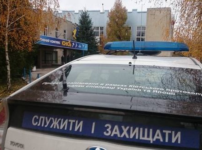 Під час другого туру виборів ужгородські правоохоронці отримали шість звернень щодо порушень