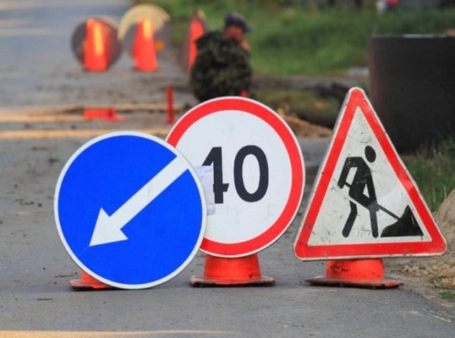Через ремонт газопроводу на вулиці Собранецькій в Ужгороді обмежено рух транспорту