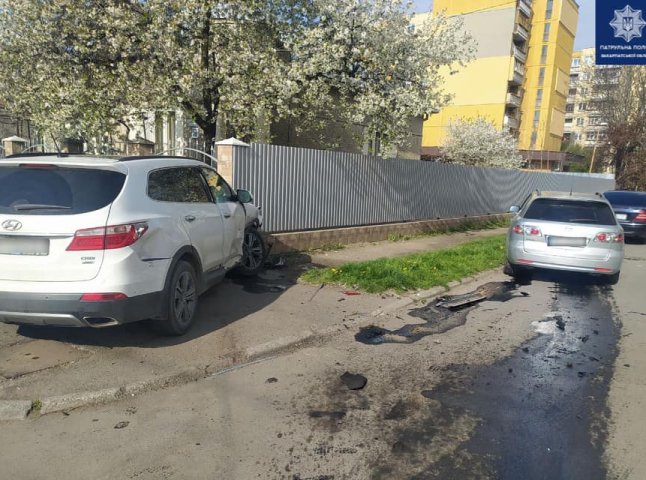 З’явилися фото з місця аварії в Ужгороді