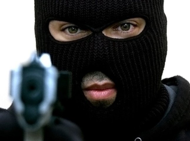 Резонансне затримання: поліція знайшла 6 бандитів, які украли 16 мільйонів гривень