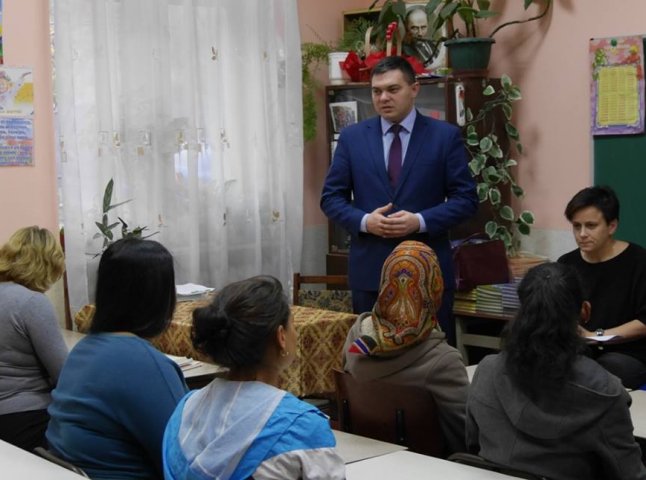 На базі школи №14 в Ужгороді стартує освітній проект для дорослих ромів