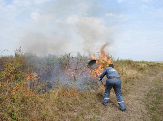 Пожежу в Іванівцях видно з усіх навколишніх сіл