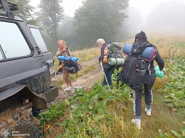 Рятувальники розповіли про два випадки, що сталися у горах