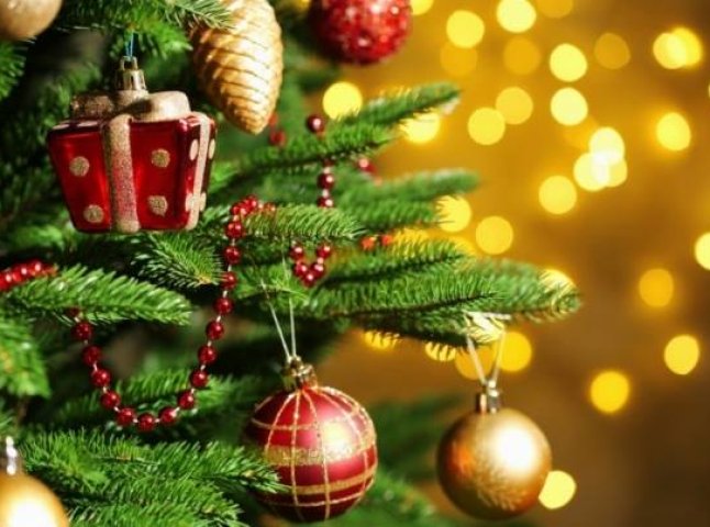 В Ужгороді новорічно-різдвяні свята відзначатимуть протягом цілого місяця